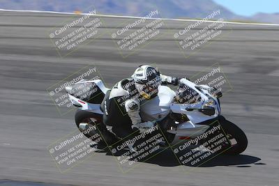 media/Apr-14-2024-SoCal Trackdays (Sun) [[70f97d3d4f]]/6-Bowl (1030am)/